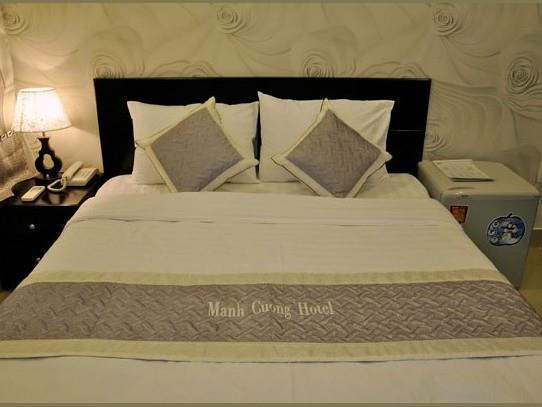 Manh Cuong Hotel ダナン市 エクステリア 写真